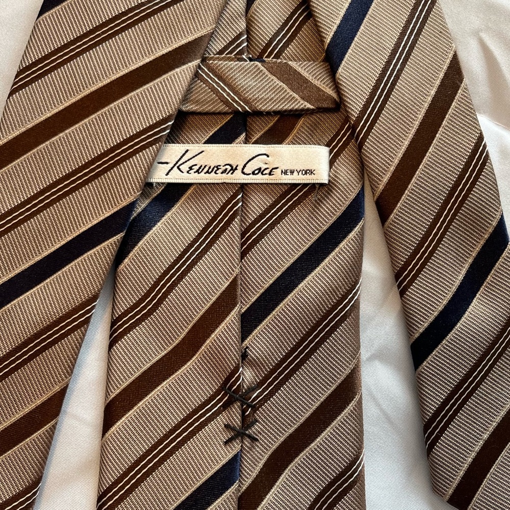 Kenneth Cole tie